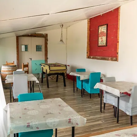 Nocleg ze śniadaniem D'hotes La Vigneronne Senouillac