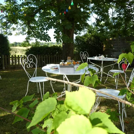 D'hotes La Vigneronne Bed & Breakfast Senouillac