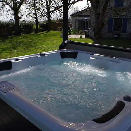 D'hôtes La Vigneronne Couette-café 4*